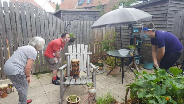 A photograph of participants taking part in one of our outdoor 1-to-1 sessions